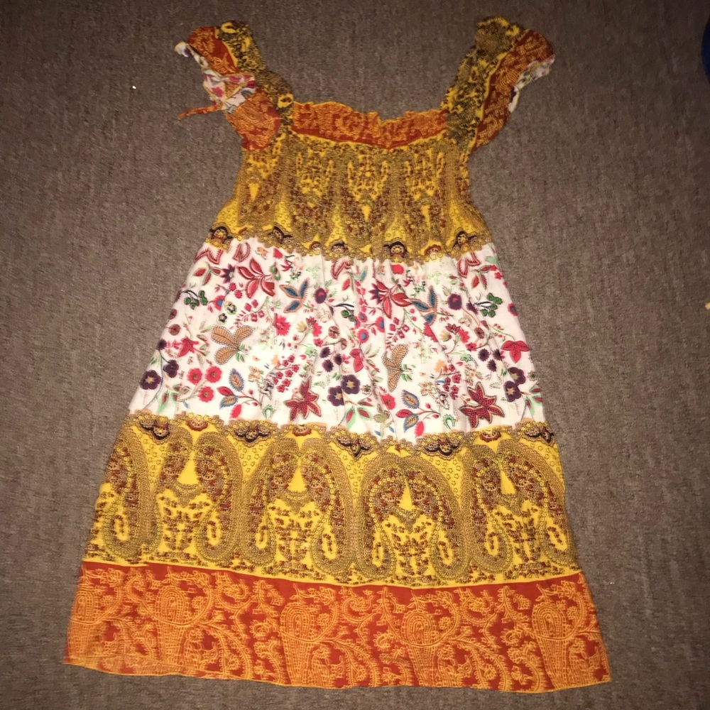 Dress 👗 yellow with  orange and beautiful print💕